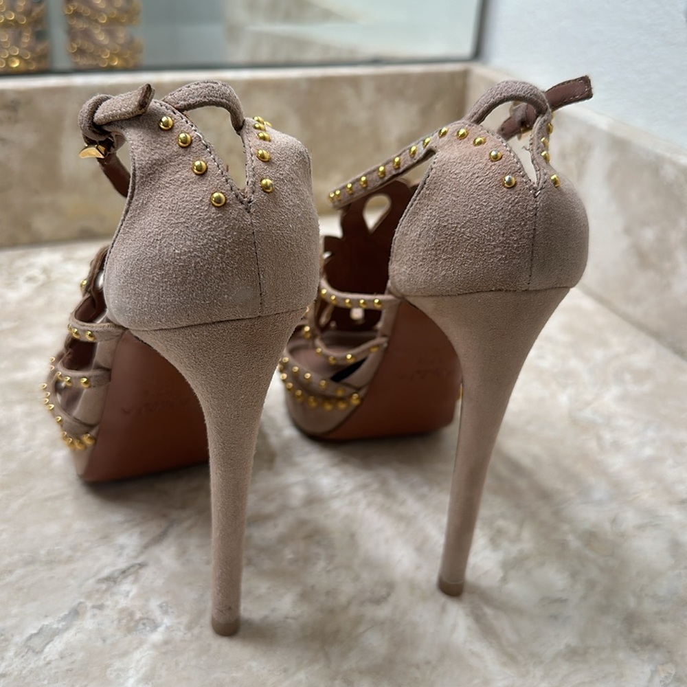 Alaia Pumps - Picture 6 of 6
